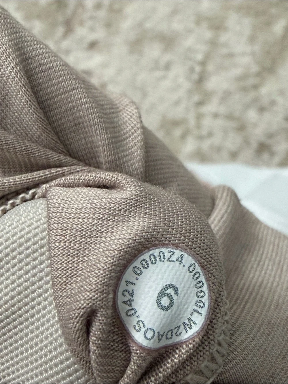 Lululemon Wunder Train Bra *Medium Support, C/D Cup Size 6 - White